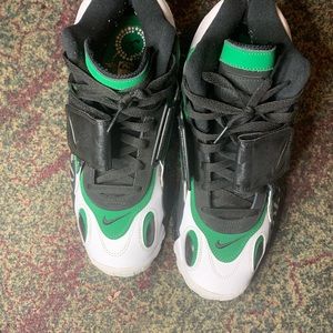 Diamond Turfs  Philadelphia